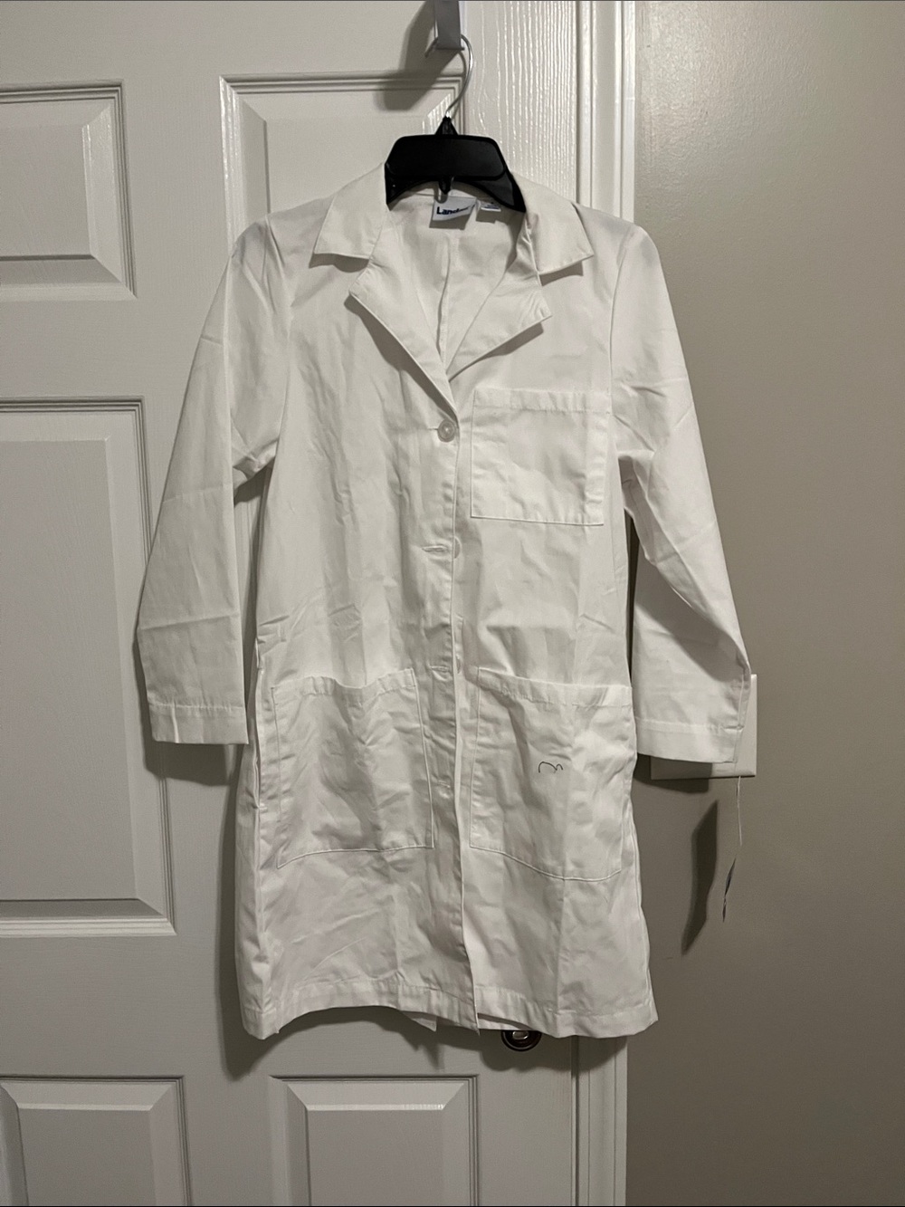 NWT Landau White Lab Coat